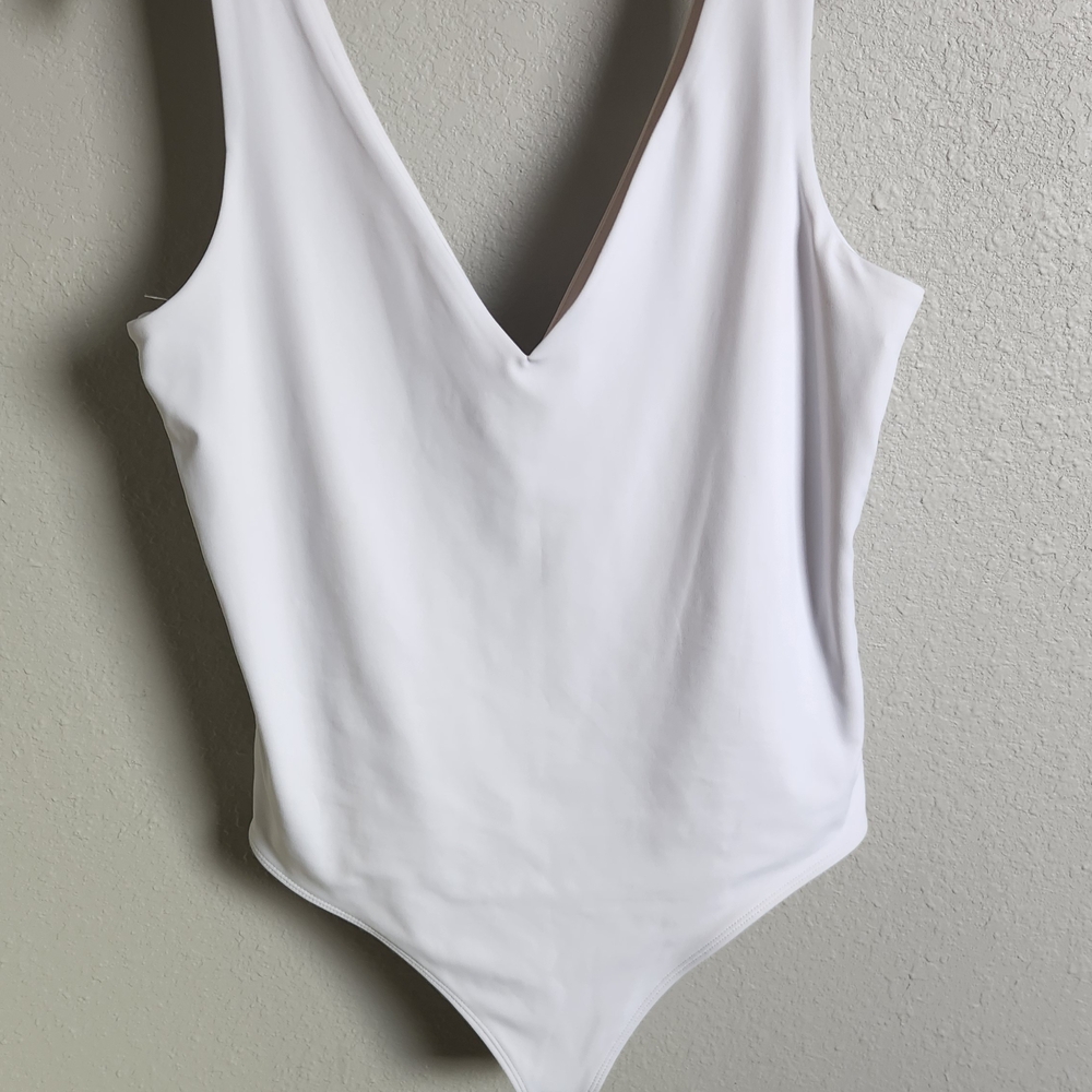3 Bodysuits